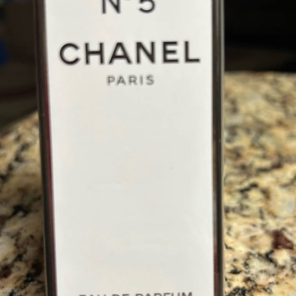 Chanel N°5 EDP Recharge Spray Refill~2.0 Oz. (New W/ Box & Sealed) - Picture 3 of 10